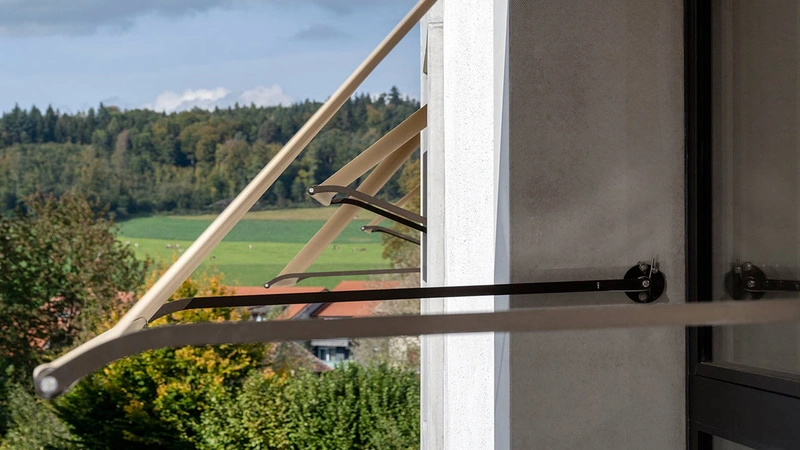 Ecole-Belfaux-detail-bras-du-store