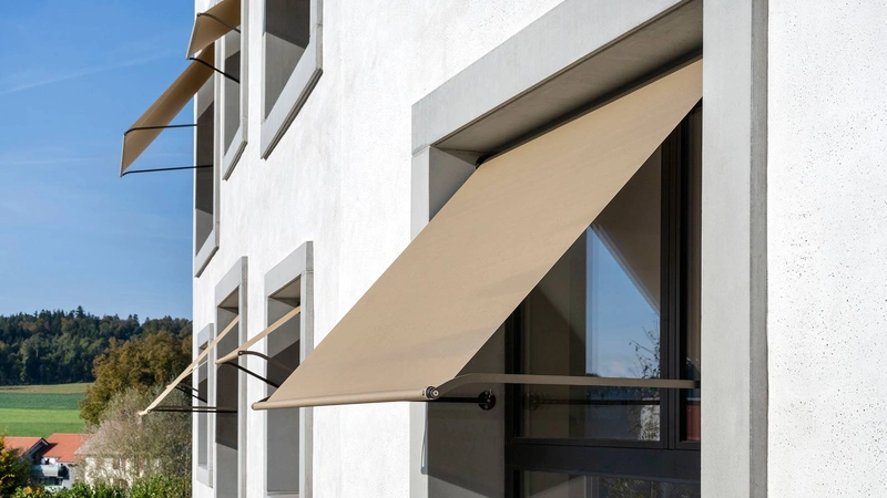 Ecole-Belfaux-stores-exterieures