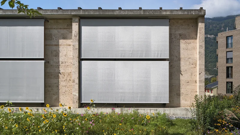 Haus-zur-Linde-Cadonau-Zumthor-Architektur