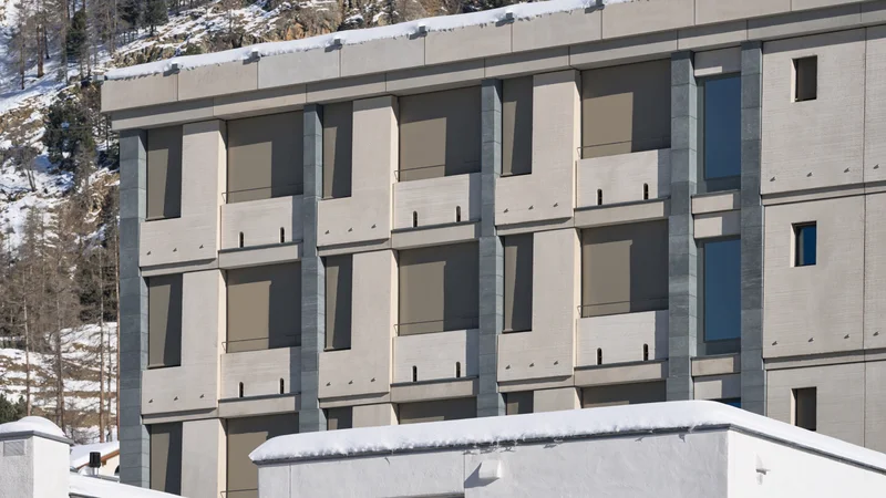 maistra-160-pontresina-Suedfassade-Nahaufnahme